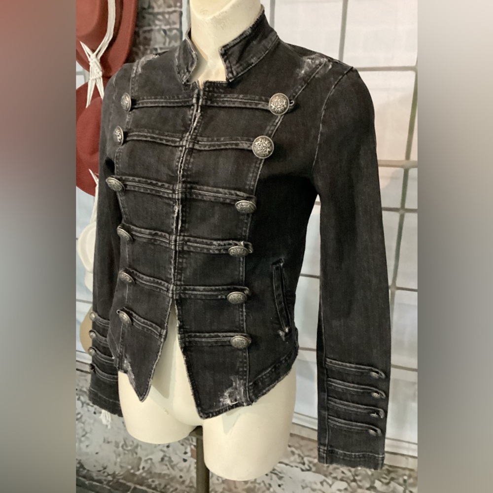 Free People/We The Free Black Military Style Distressed Jean Jacket Sz Small - Picture 15 of 15